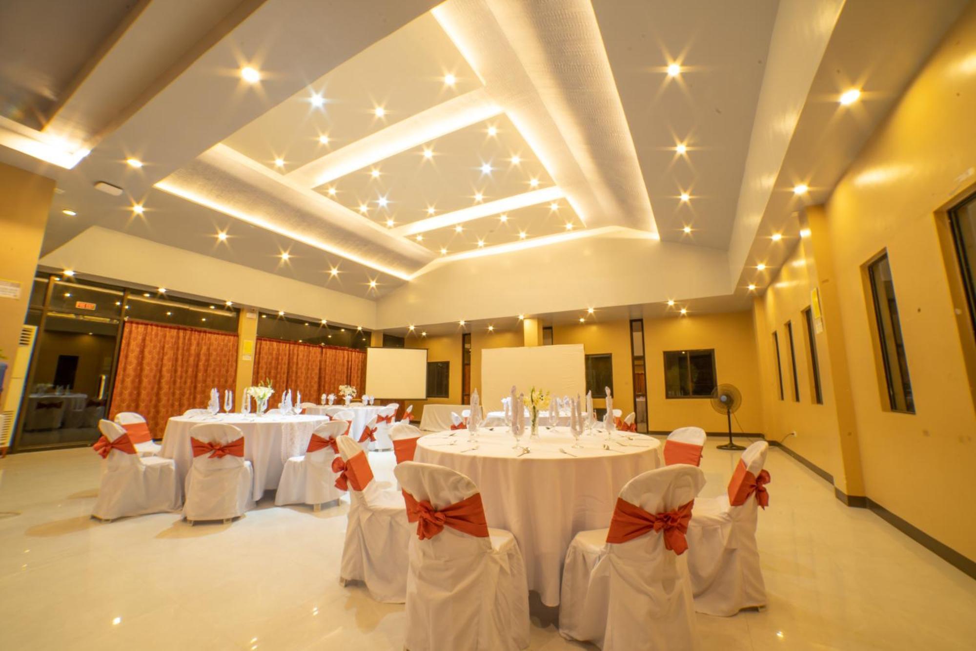 Casanas Suites Puerto Princesa Zewnętrze zdjęcie