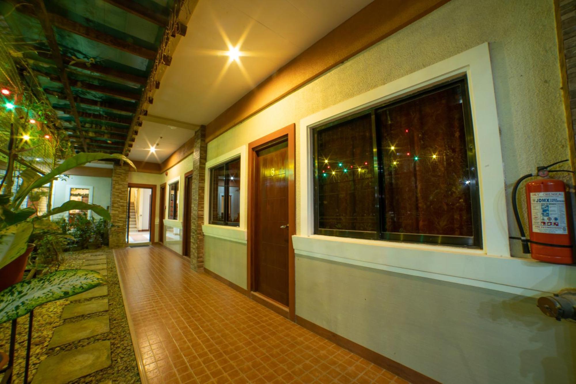 Casanas Suites Puerto Princesa Zewnętrze zdjęcie