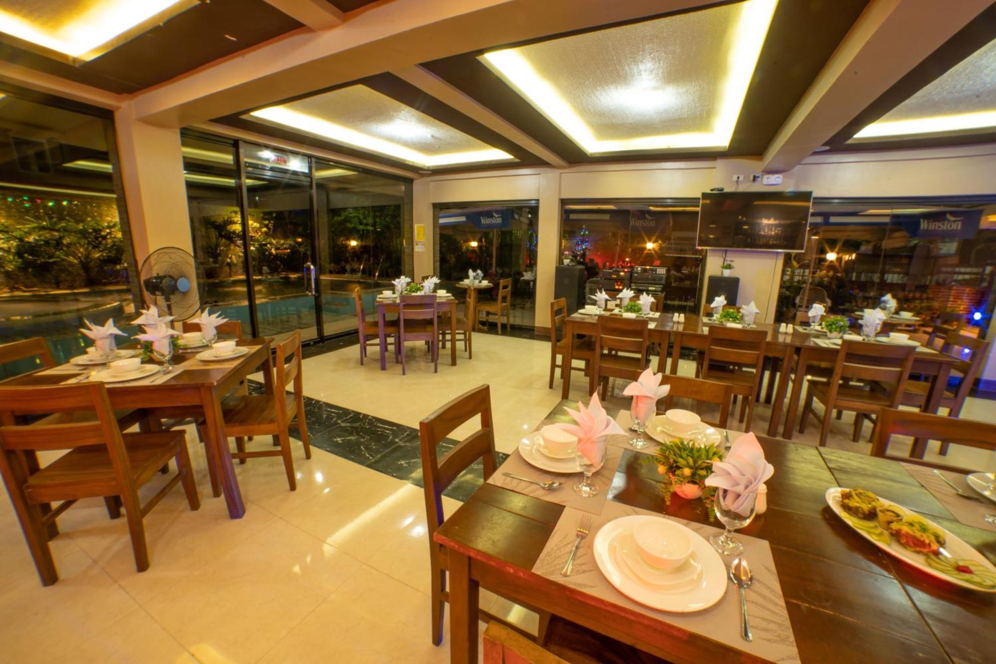 Casanas Suites Puerto Princesa Zewnętrze zdjęcie